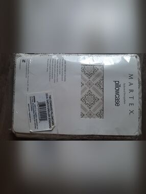 Martex Thread Count 250 100% Cotton Two Standard Pillowcases